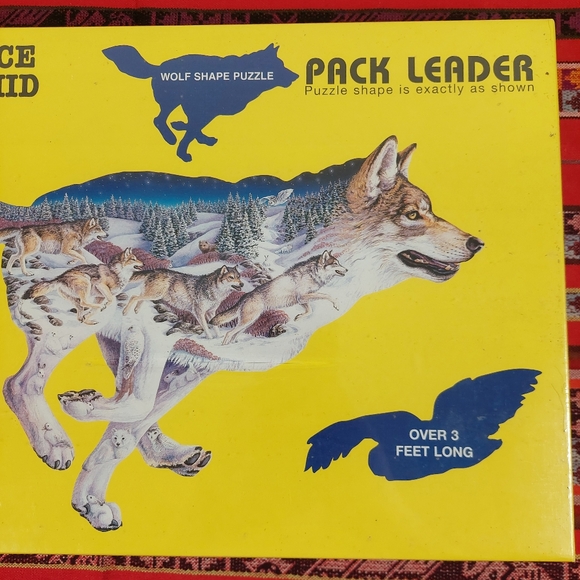 F.X. Schmid 100 Piece Jigsaw Puzzle Pack Leader Wolf Shaped Vintage Sally Smith - Picture 3 of 11